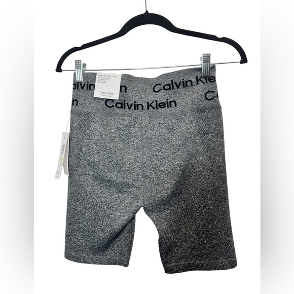 Bundle Calvin Klein Performance Seamless Ribbed Shorts - Picture 2 of 16